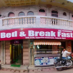 Bed & Breakfast Raj