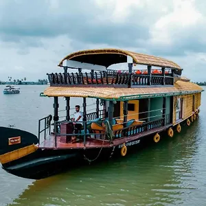 Why Not Houseboat , Alappuzha India